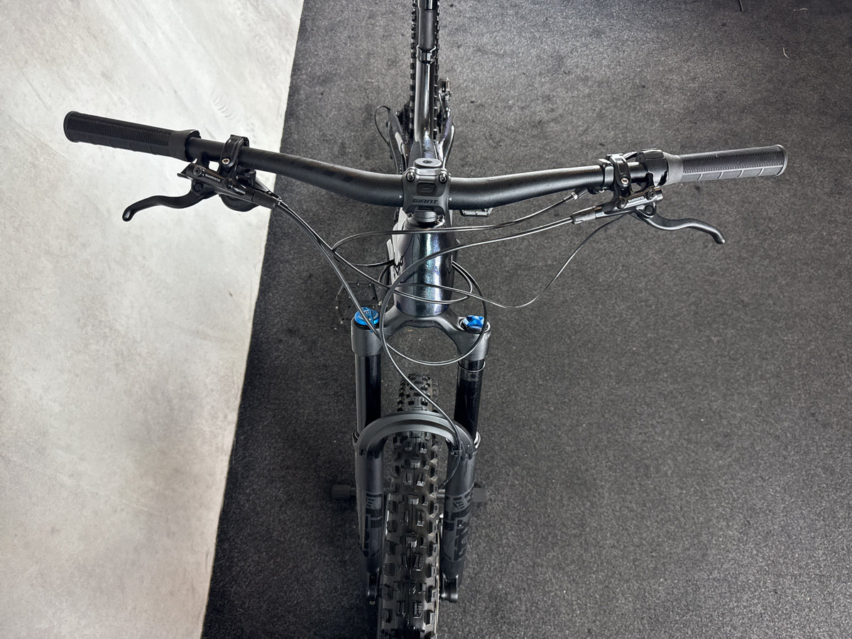 Bifoco — cockpit_von_vorne