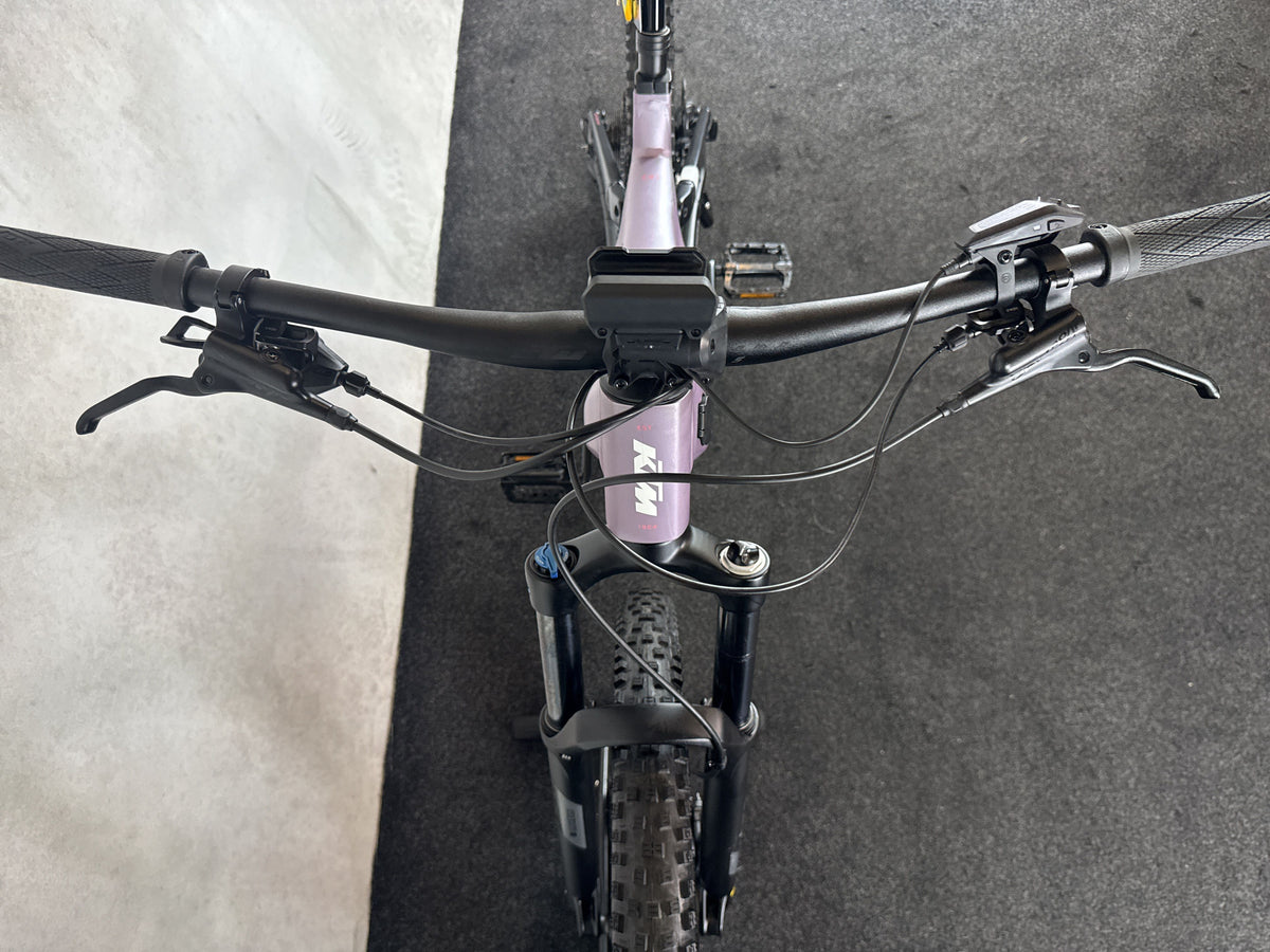Bifoco — cockpit_von_vorne
