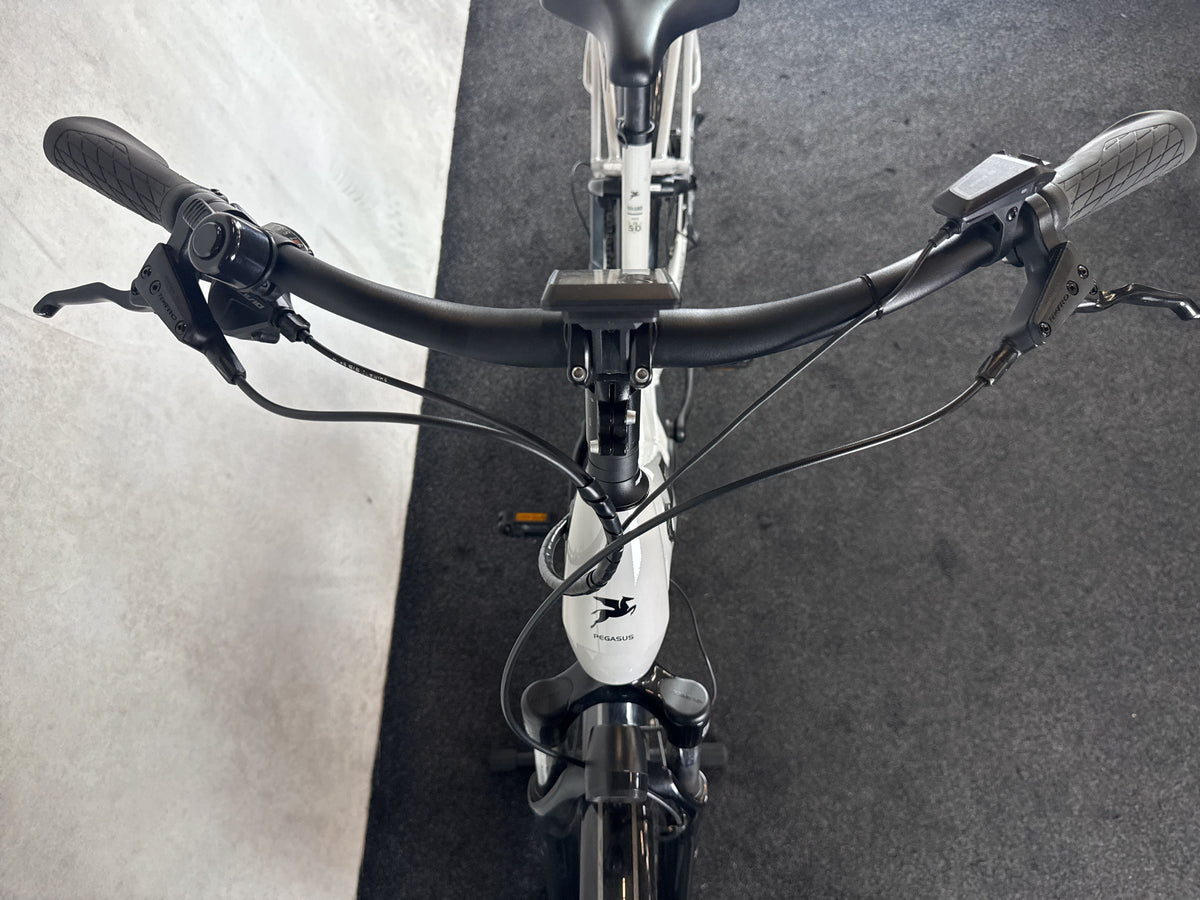 Bifoco — cockpit_von_vorne