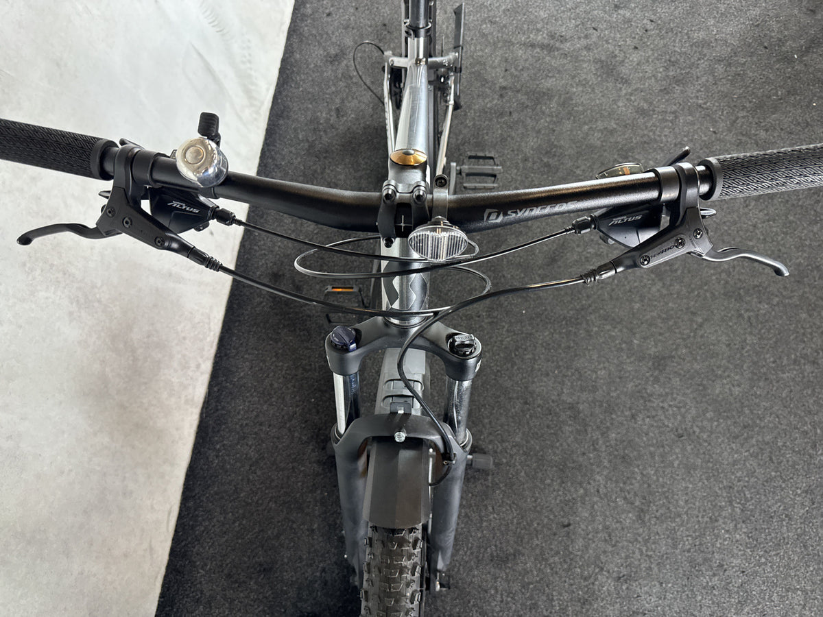 Bifoco — cockpit_von_vorne