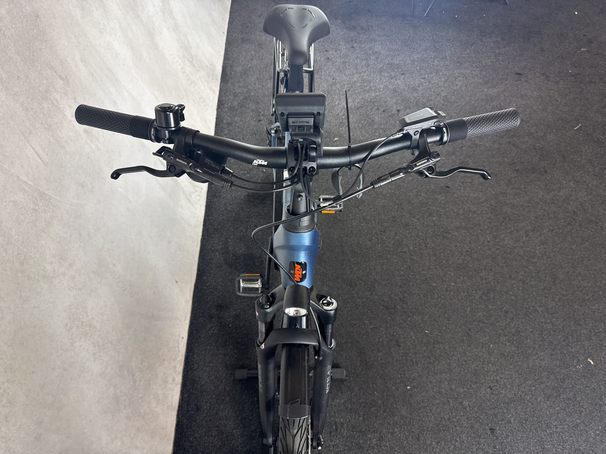 Bifoco — cockpit_von_vorne