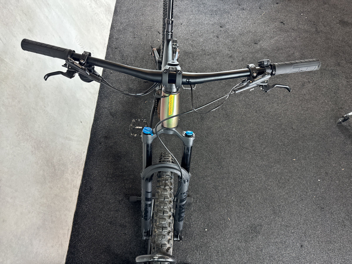 Bifoco — cockpit_von_vorne