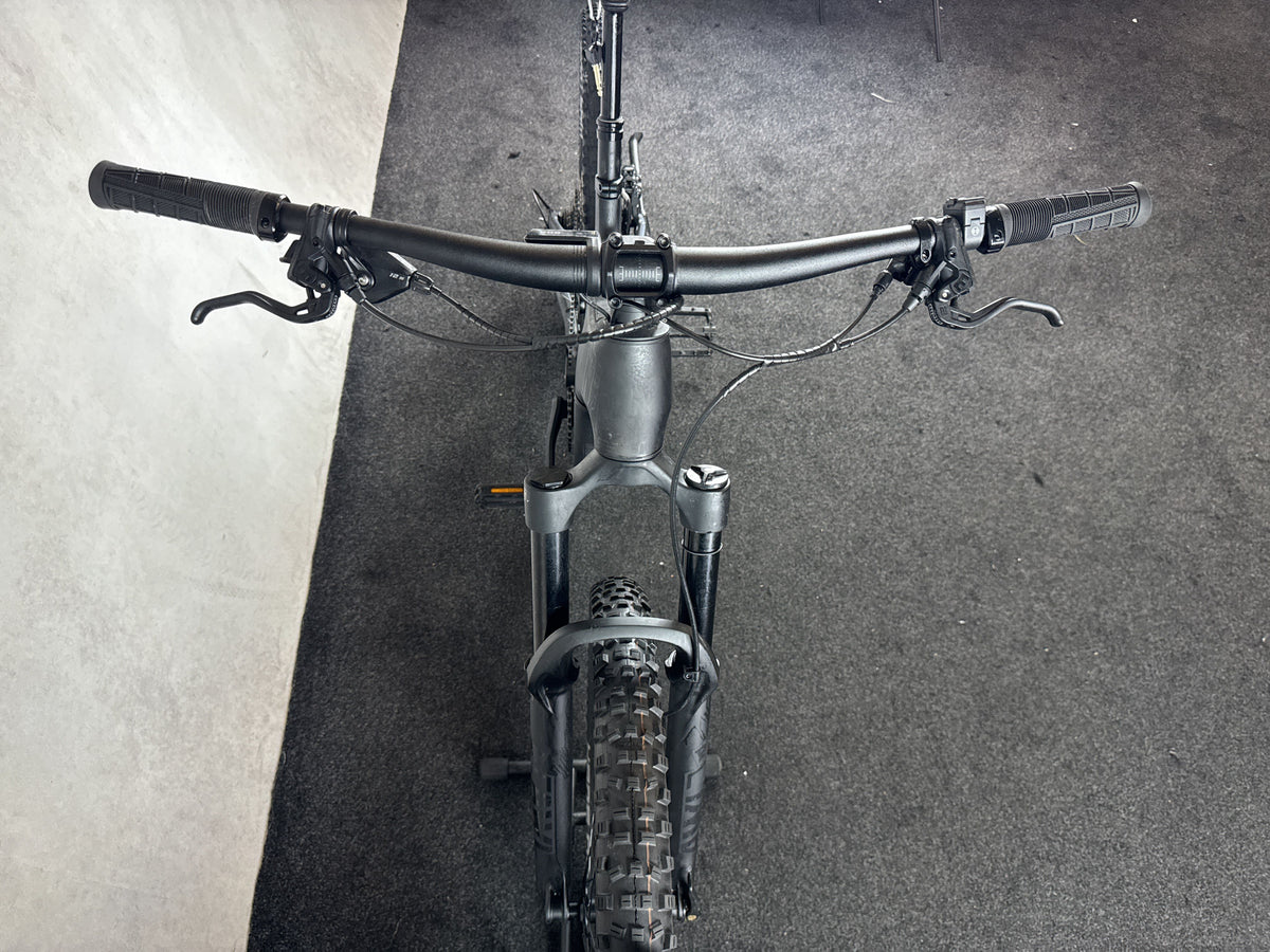 Bifoco — cockpit_von_vorne
