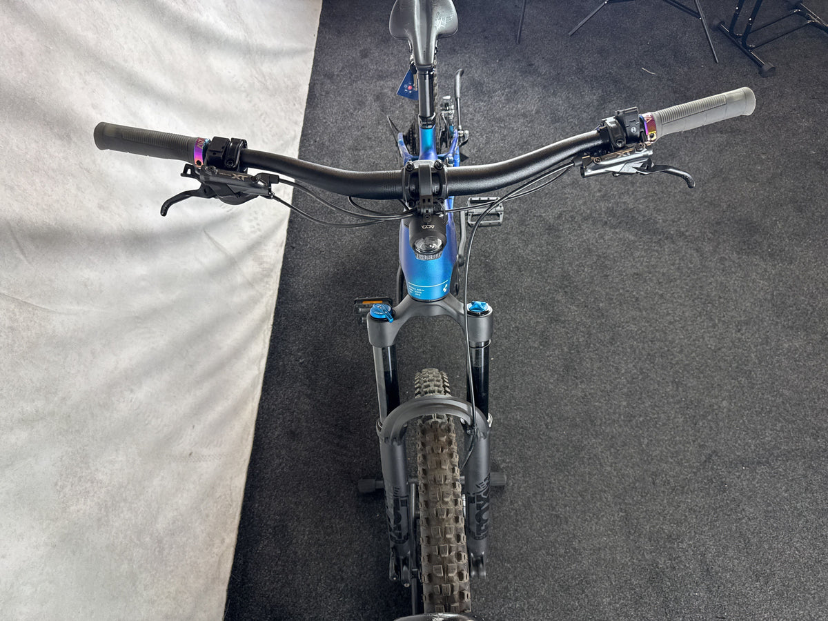 Bifoco — cockpit_von_vorne