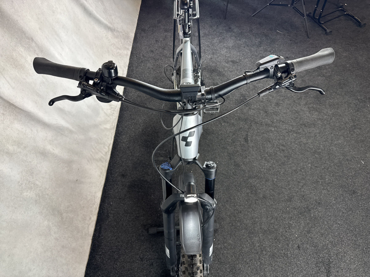 Bifoco — cockpit_von_vorne