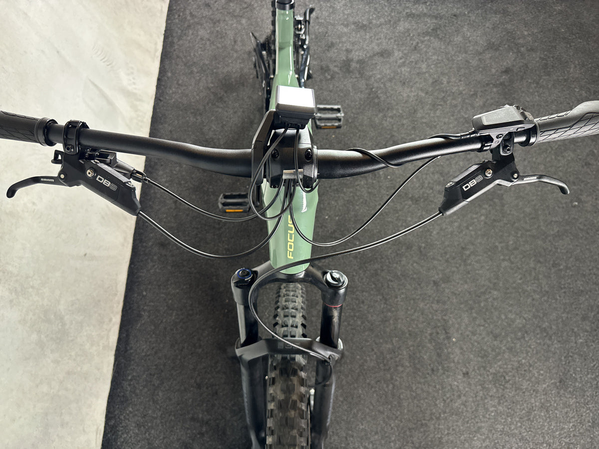 Bifoco — cockpit_von_vorne