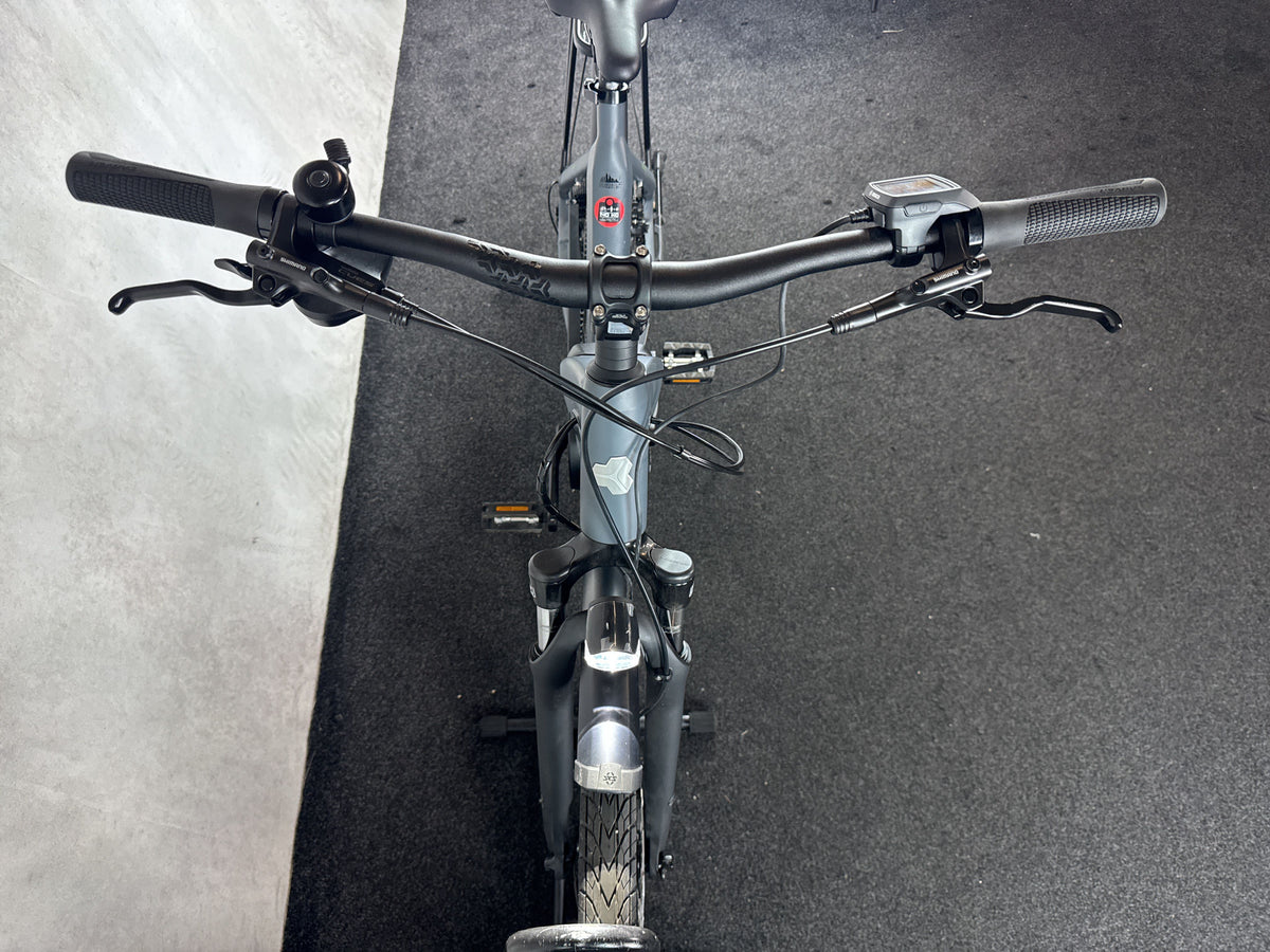 Bifoco — cockpit_von_vorne