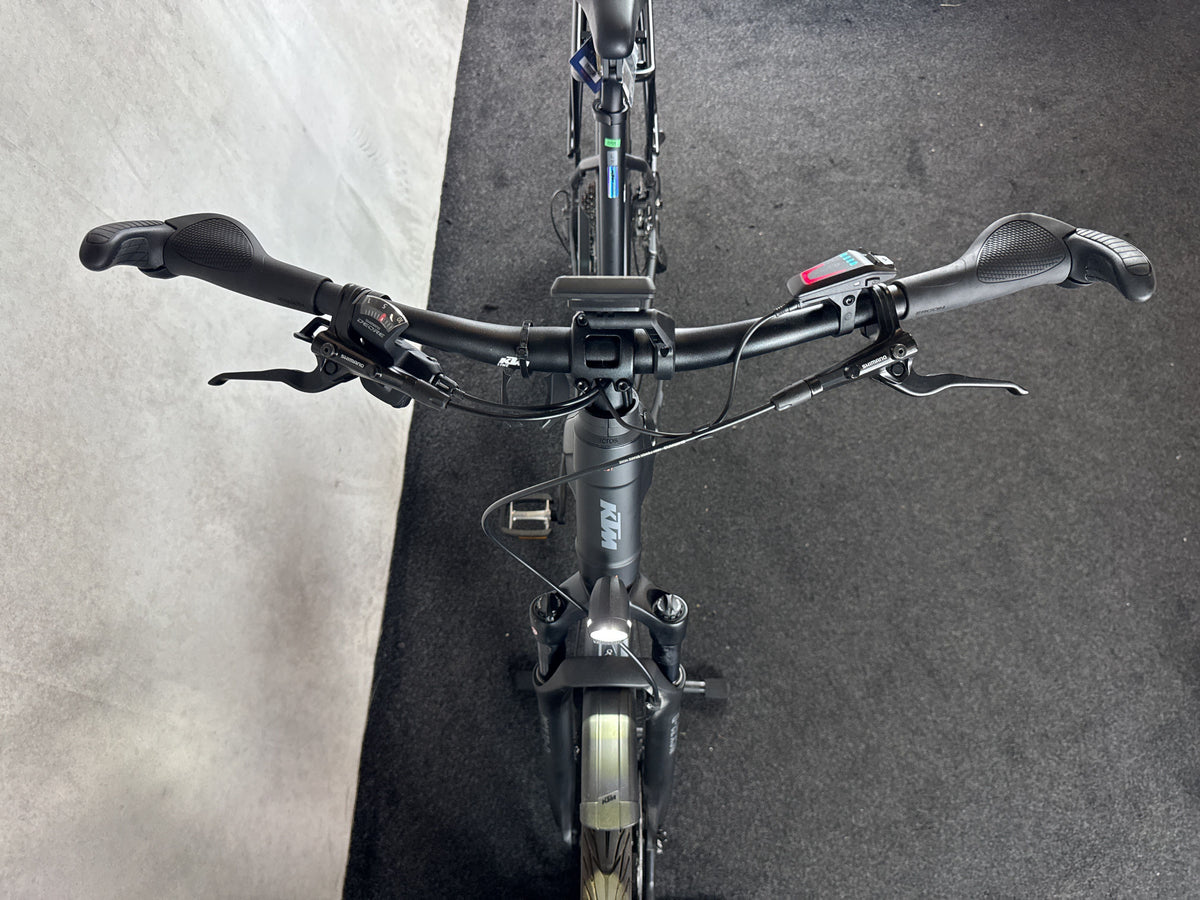 Bifoco — cockpit_von_vorne