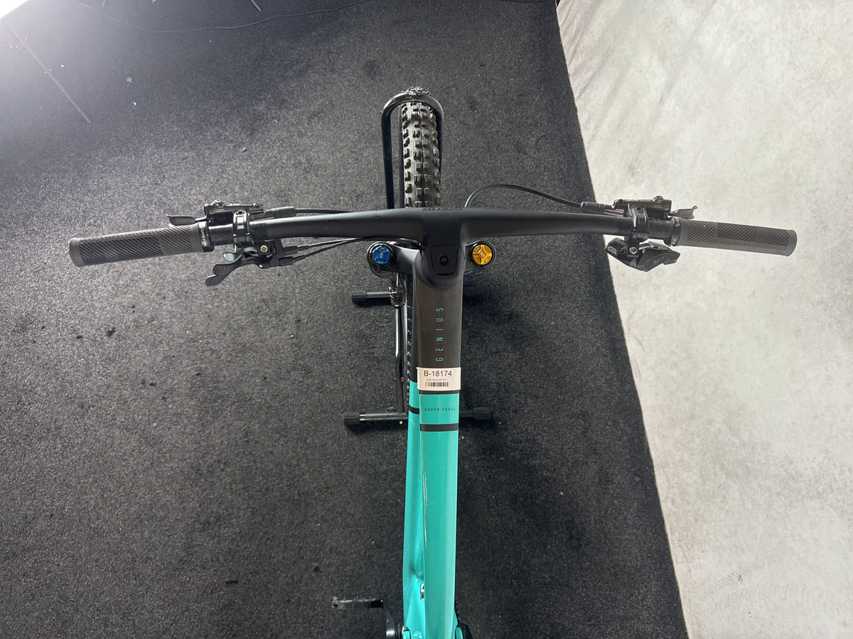 Bifoco — cockpit_fahrersicht