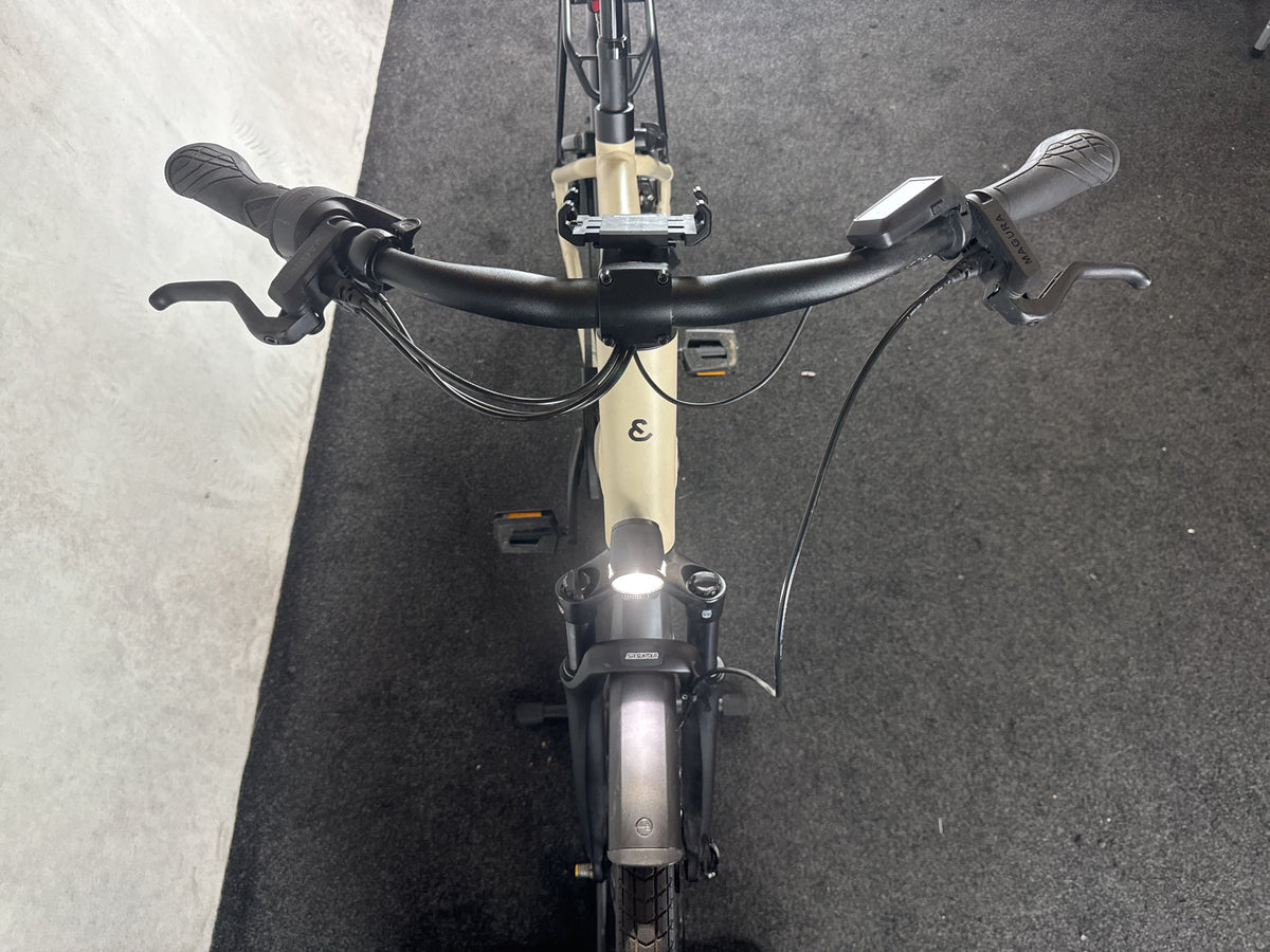 Bifoco — cockpit_von_vorne