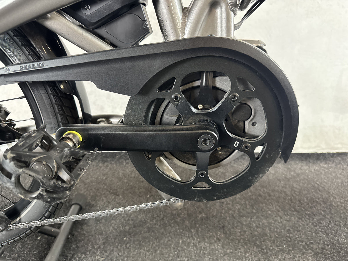 Bifoco — motor_rechts