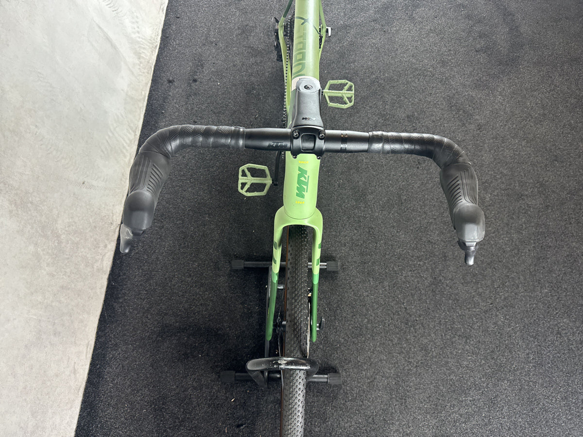 Bifoco — cockpit_von_vorne