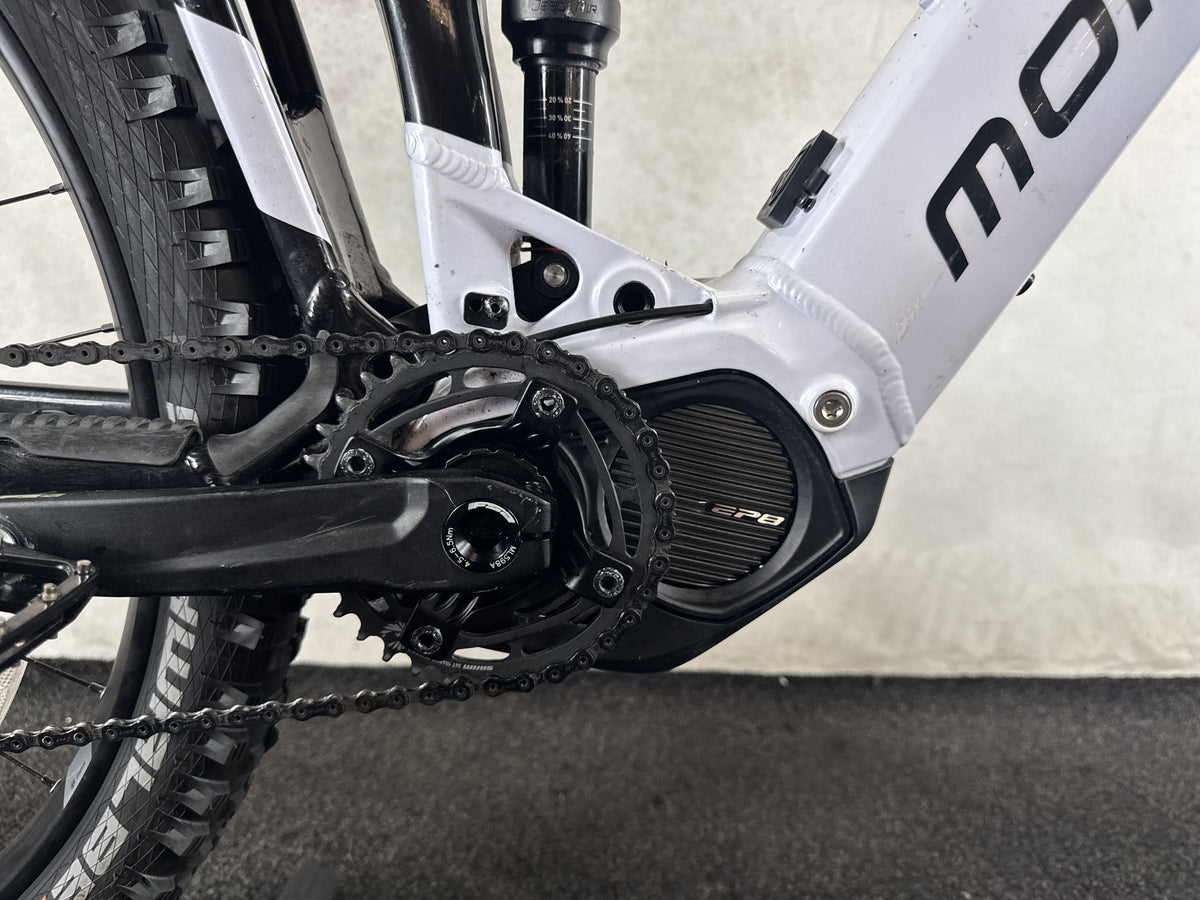 Bifoco — motor_rechts