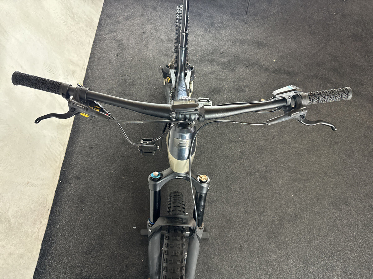 Bifoco — cockpit_von_vorne