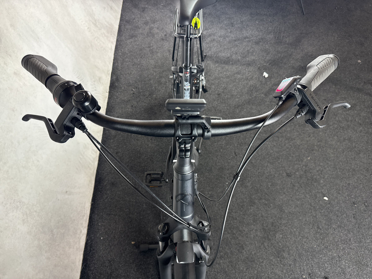 Bifoco — cockpit_von_vorne