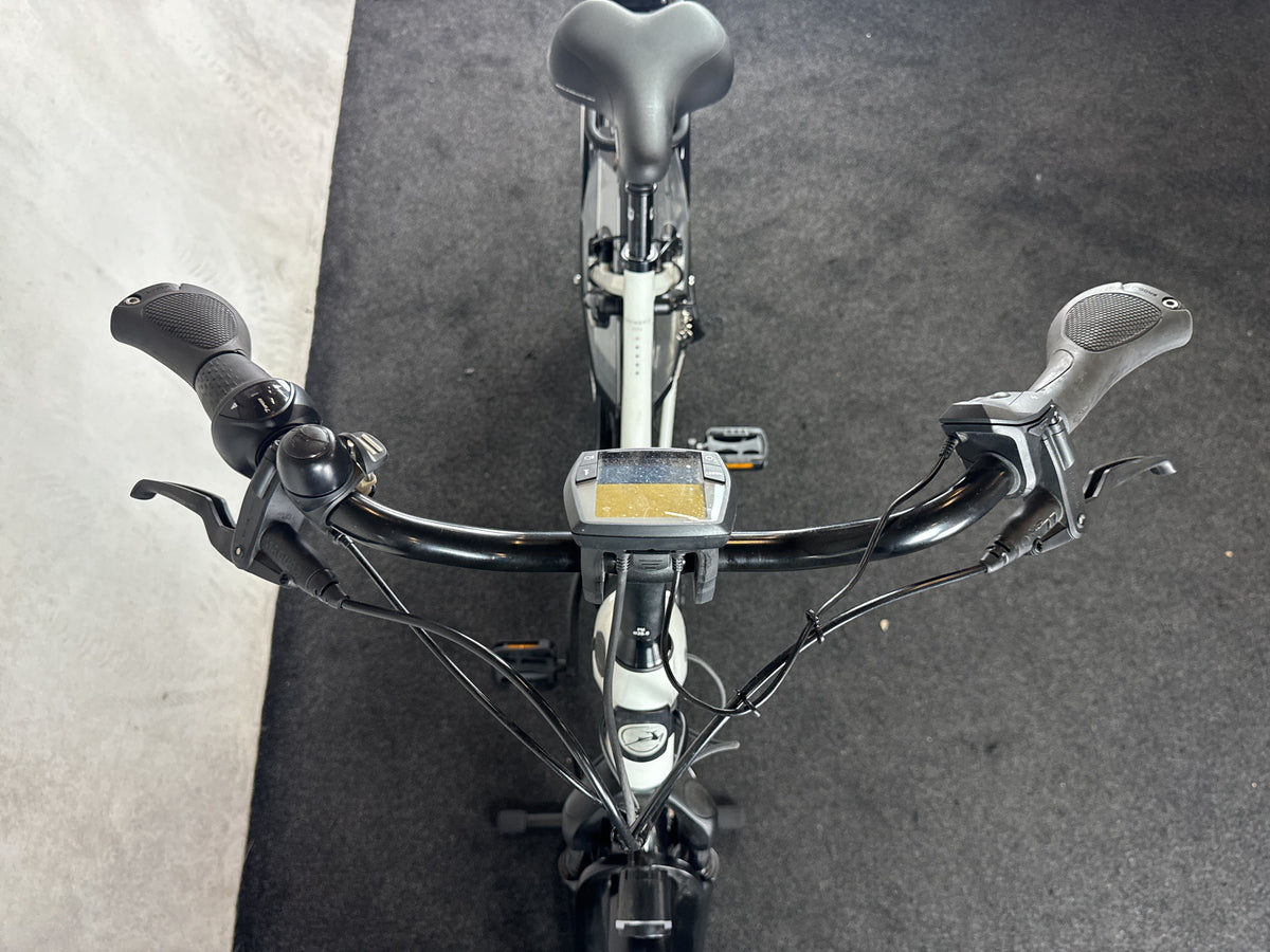 Bifoco — cockpit_von_vorne
