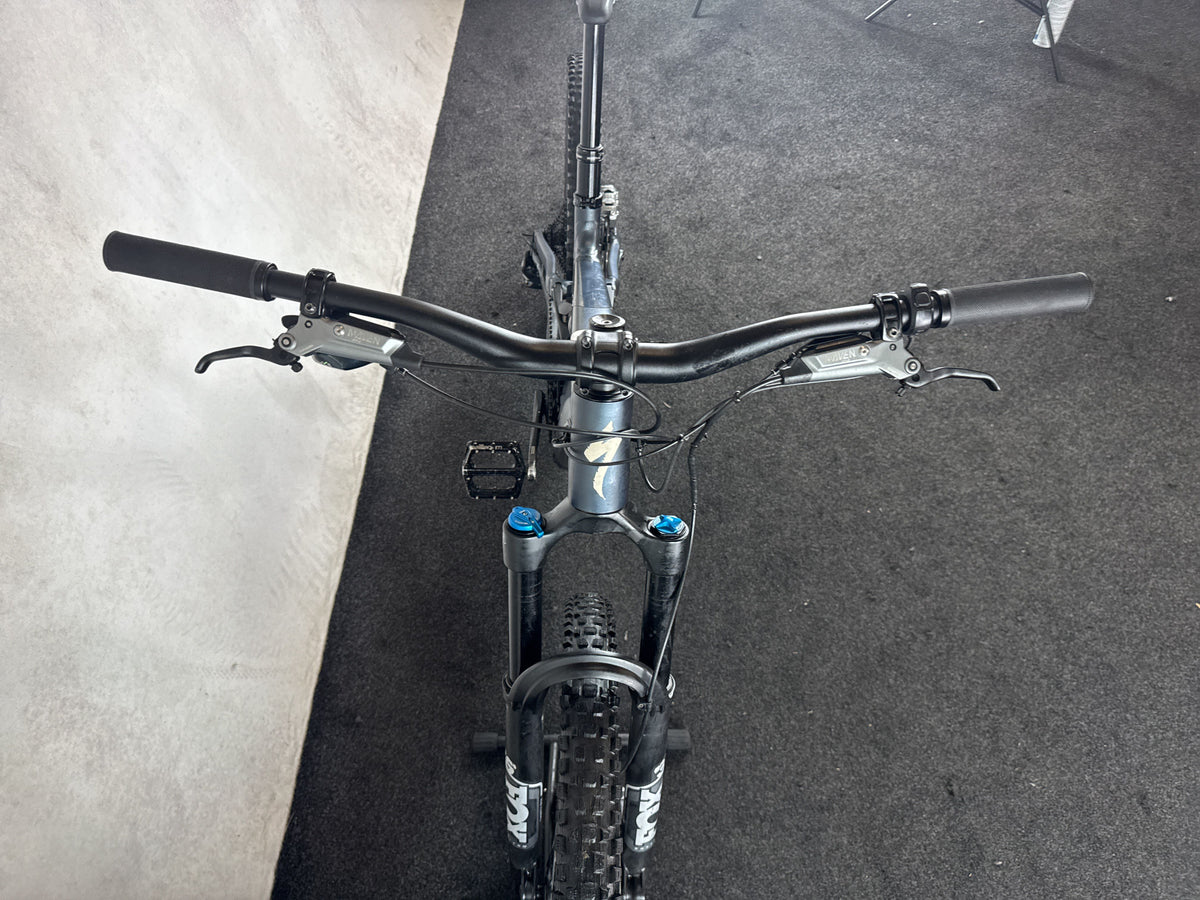 Specialized Turbo Levo SL Comp Alloy S4 gebraucht – Cockpit von vorne