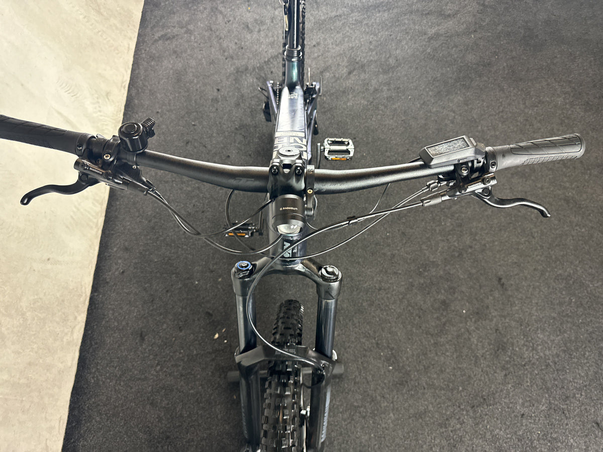Bifoco — cockpit_von_vorne