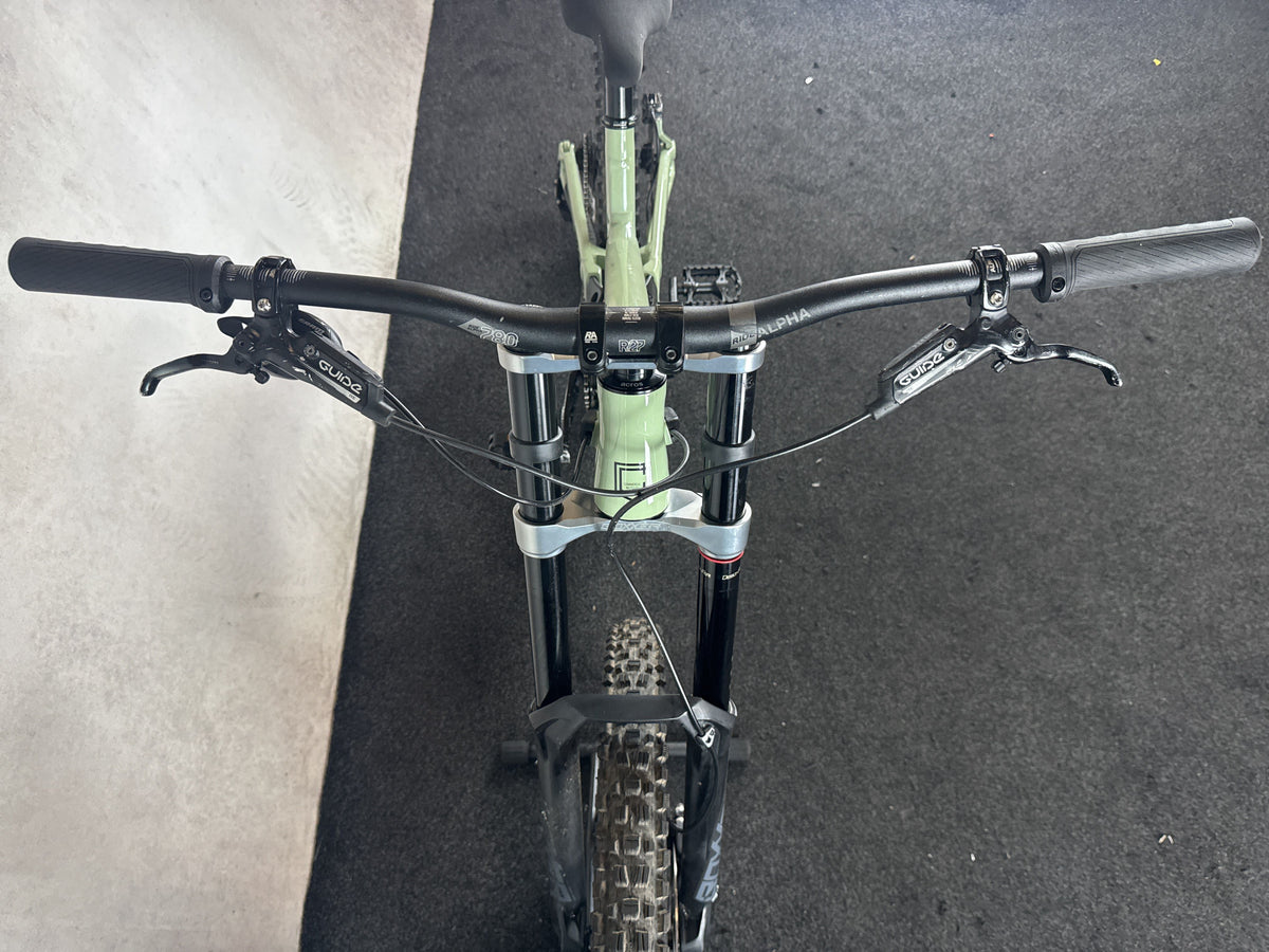 Bifoco — cockpit_von_vorne