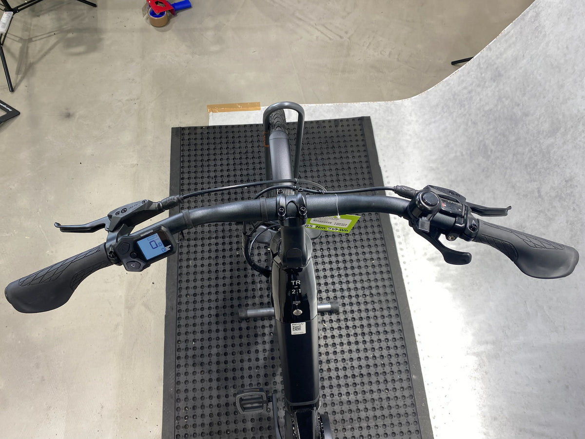 BESV TR 2.1 Low Step