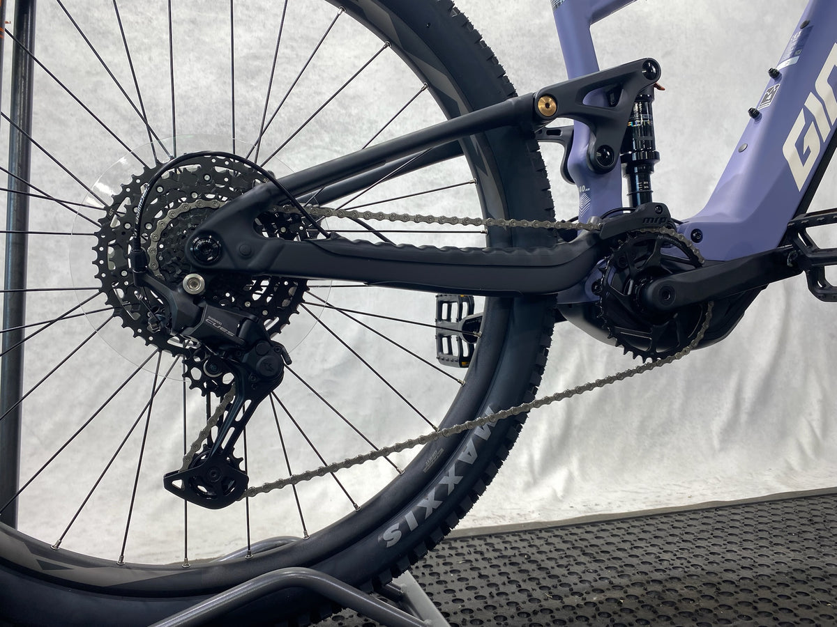 Giant Stance E+ 2