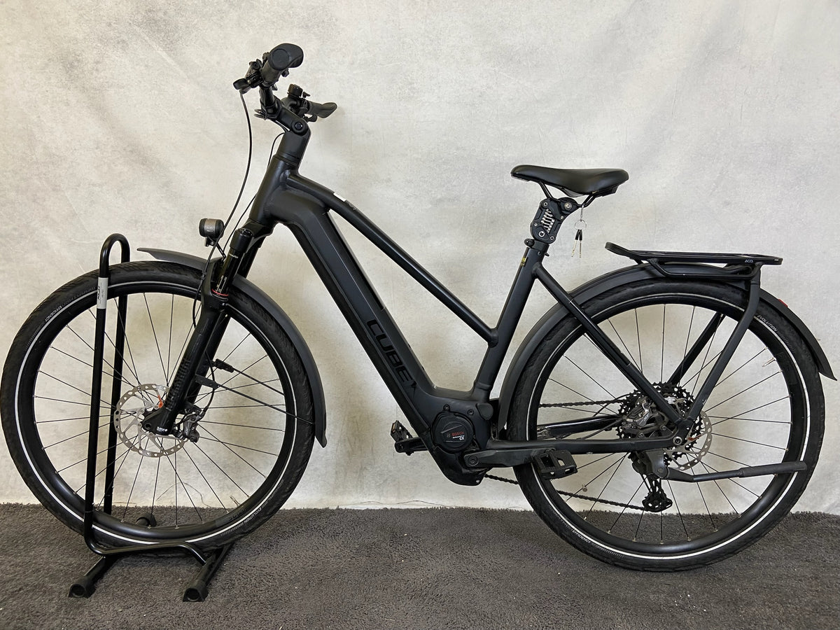 Cube Kathmandu Hybrid SLT
