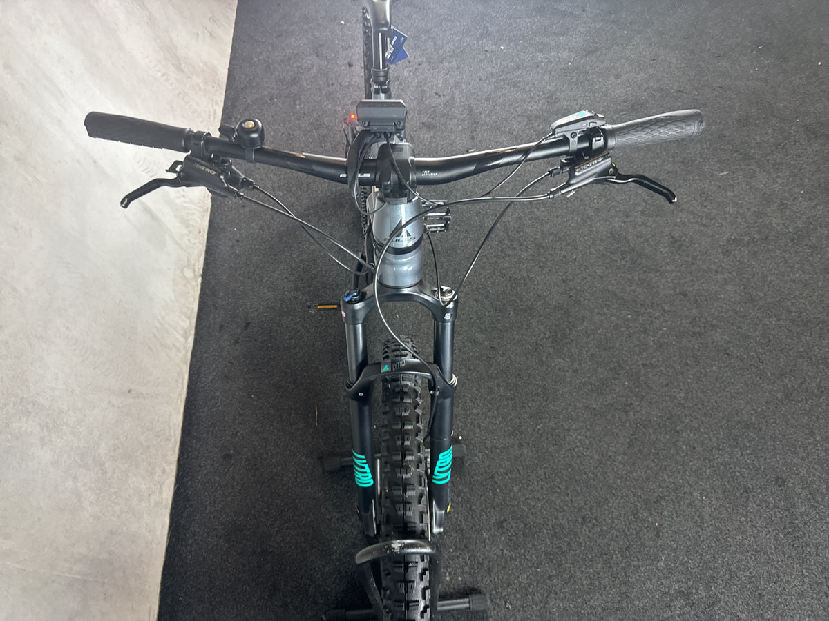 Bifoco — cockpit_von_vorne