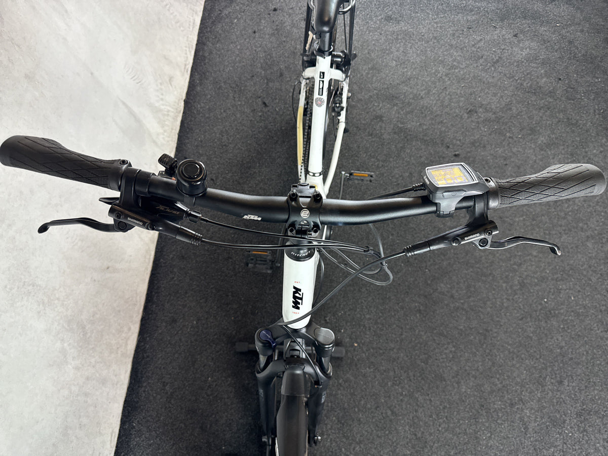 Bifoco — cockpit_von_vorne