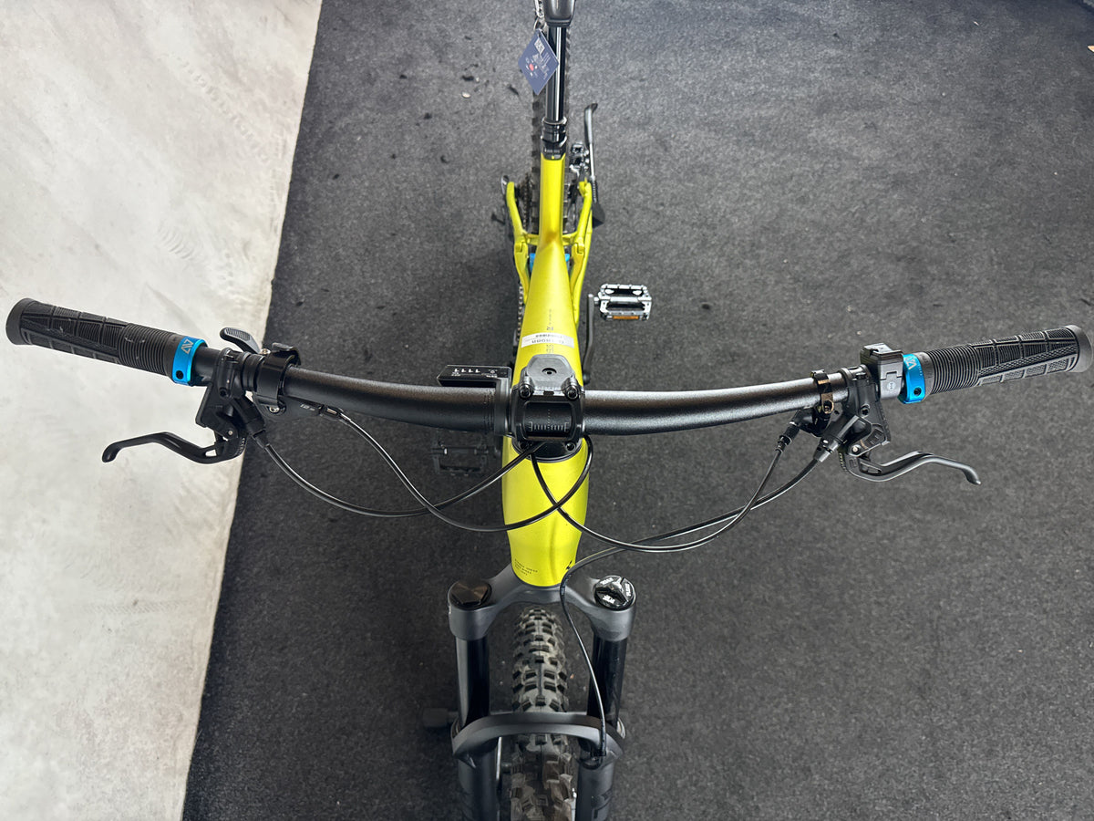 Bifoco — cockpit_von_vorne