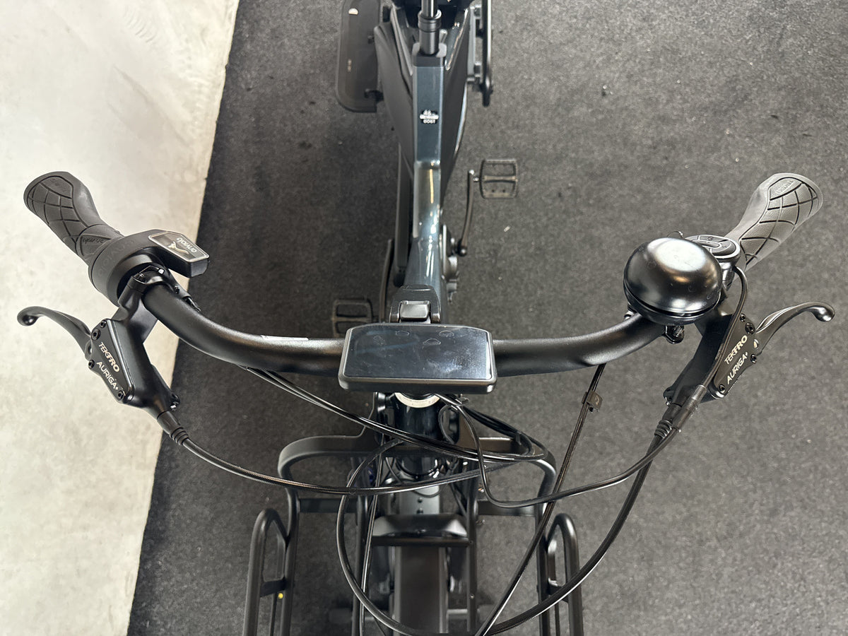 Bifoco — cockpit_von_vorne