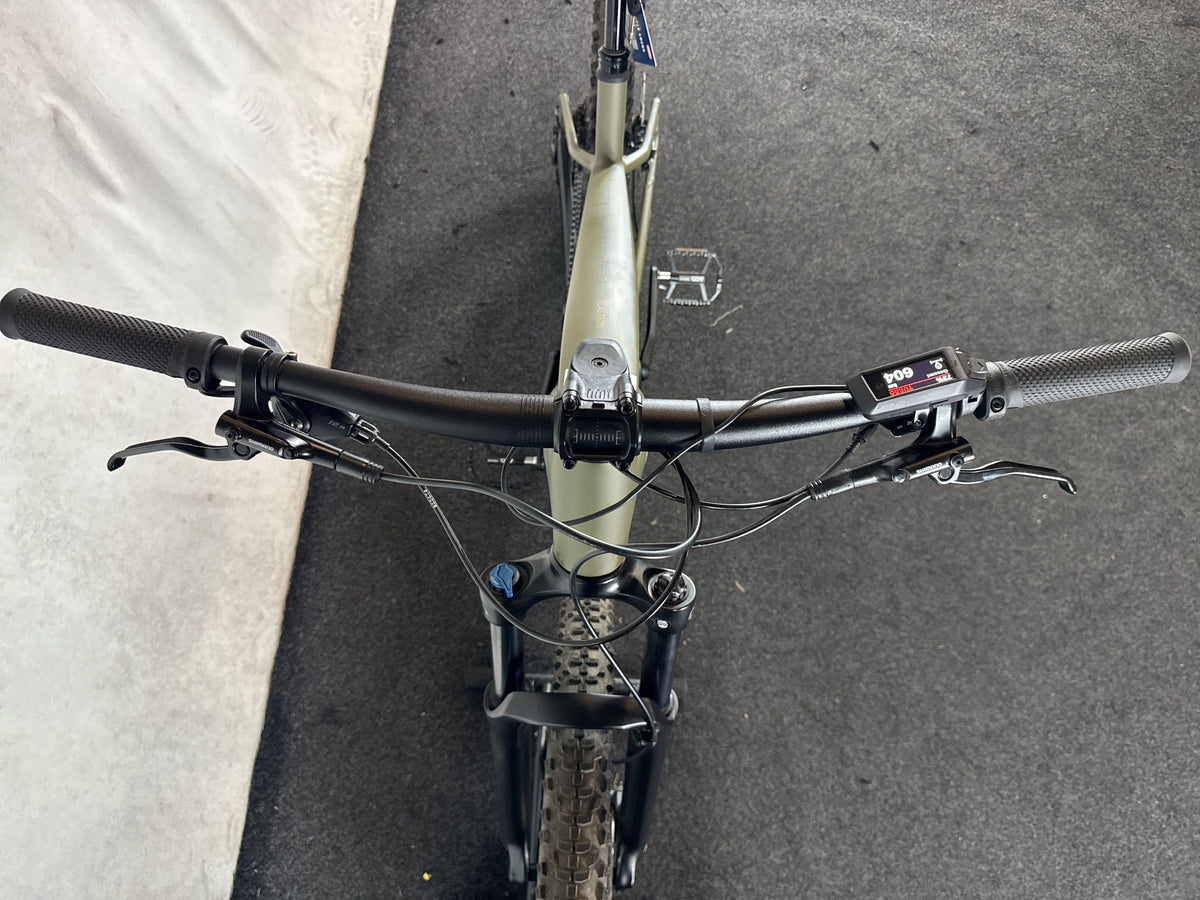 Bifoco — cockpit_von_vorne