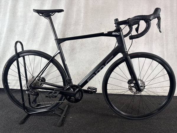 BMC Roadmachine Three