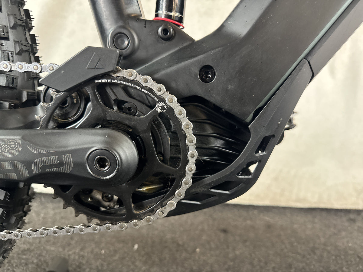 Bifoco — motor_rechts