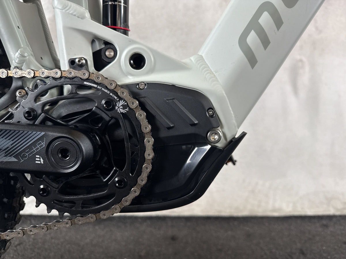 Bifoco — motor_rechts