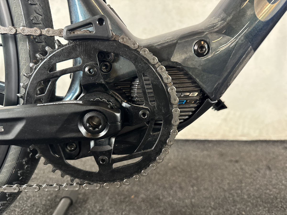 Bifoco — motor_rechts