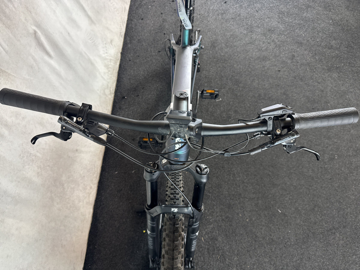 Bifoco — cockpit_von_vorne