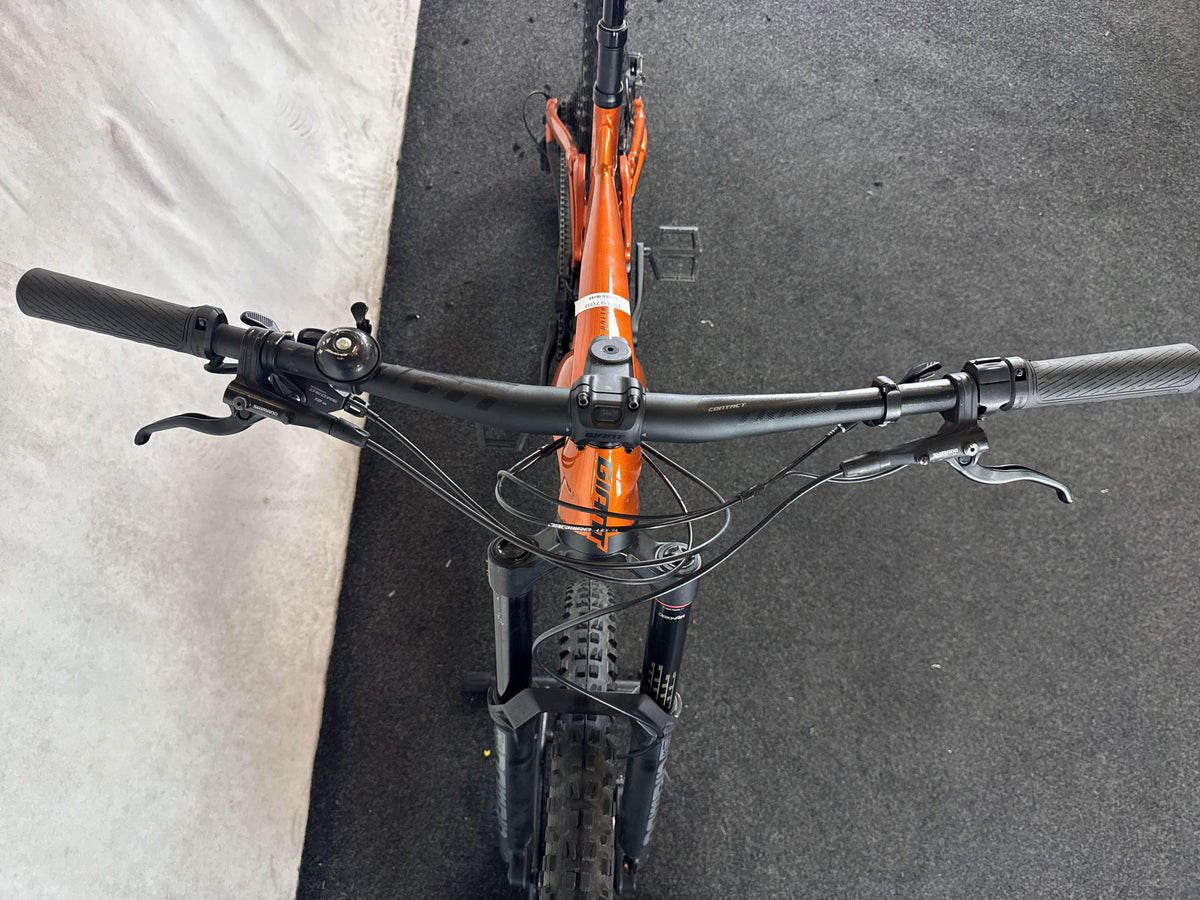 Bifoco — cockpit_von_vorne