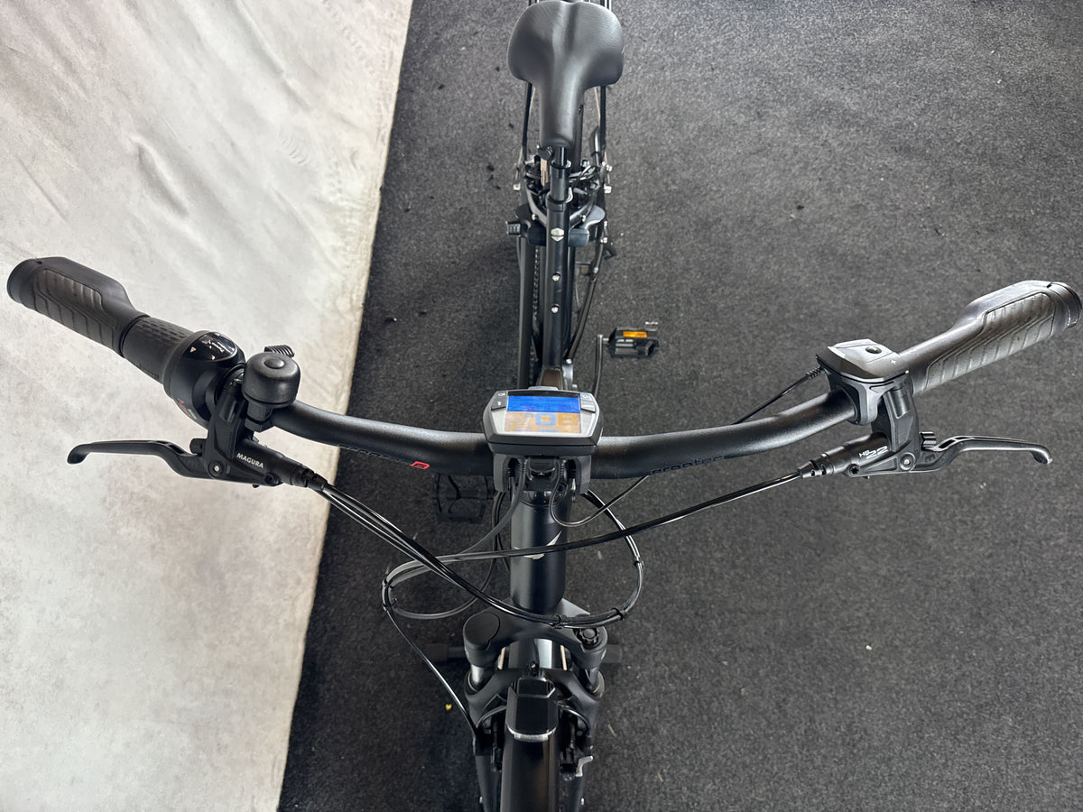 Bifoco — cockpit_von_vorne