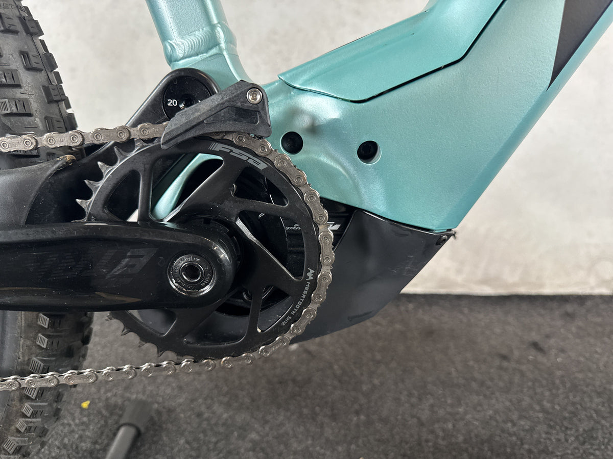 Bifoco — motor_rechts