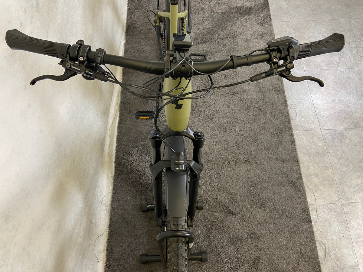 CUBE Reaction Hybrid Race 750