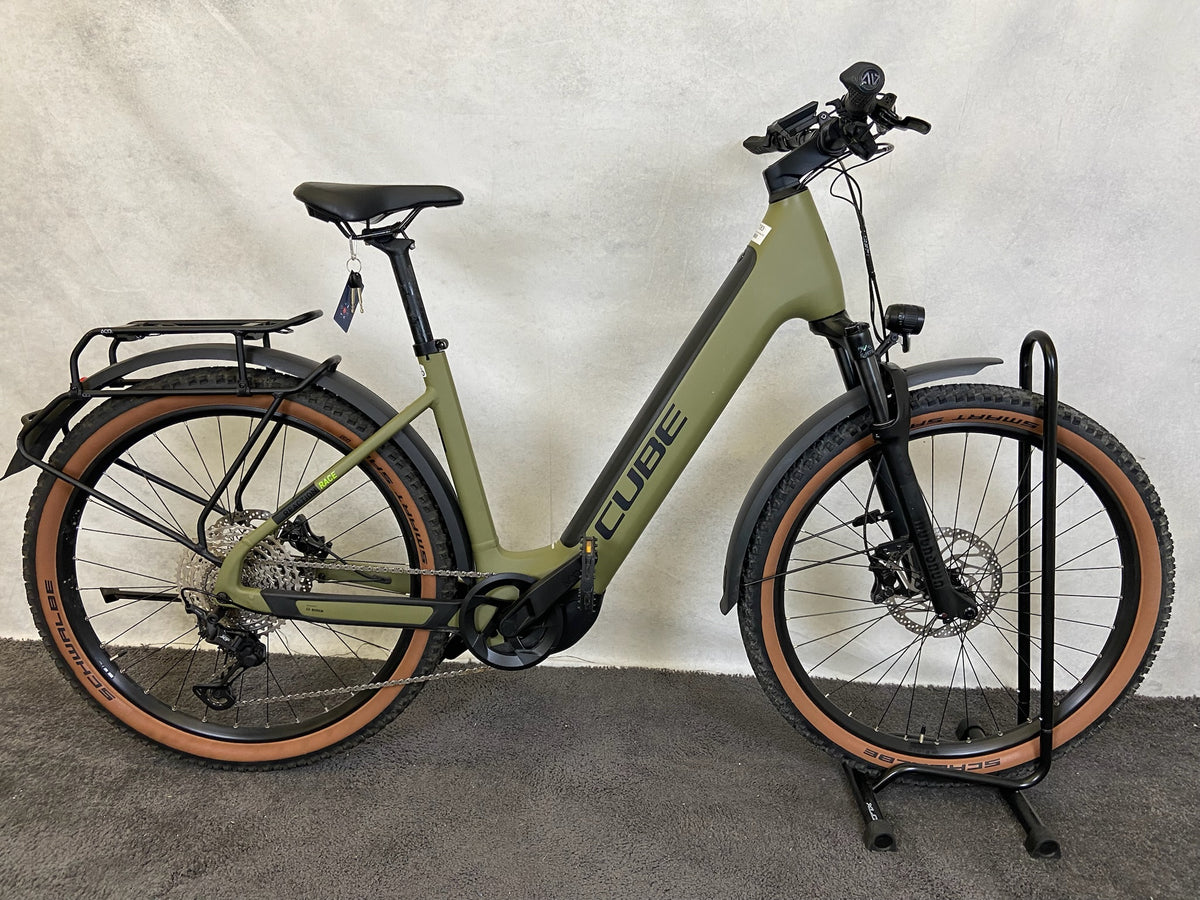 CUBE Reaction Hybrid Race 750