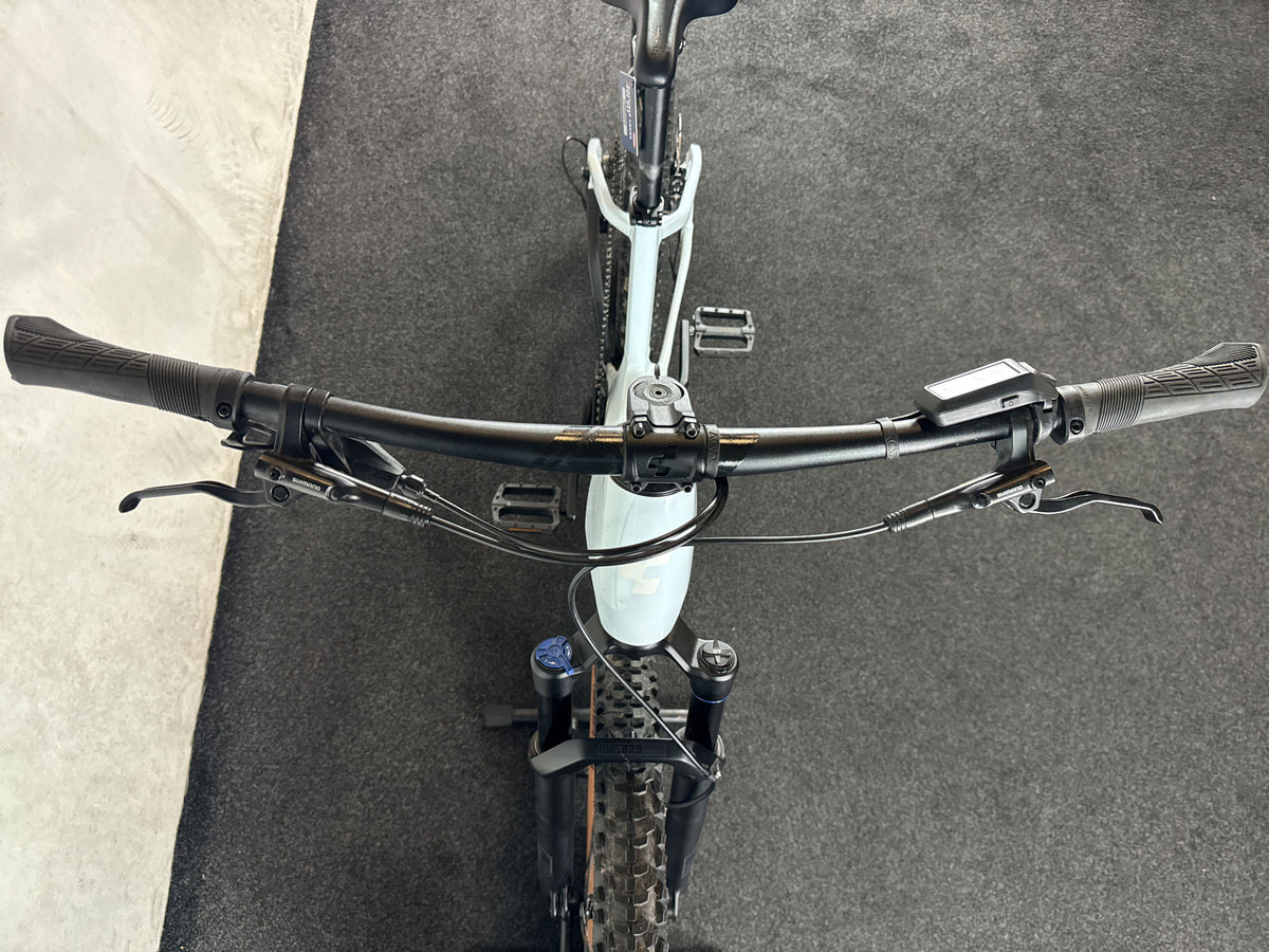 Bifoco — cockpit_von_vorne