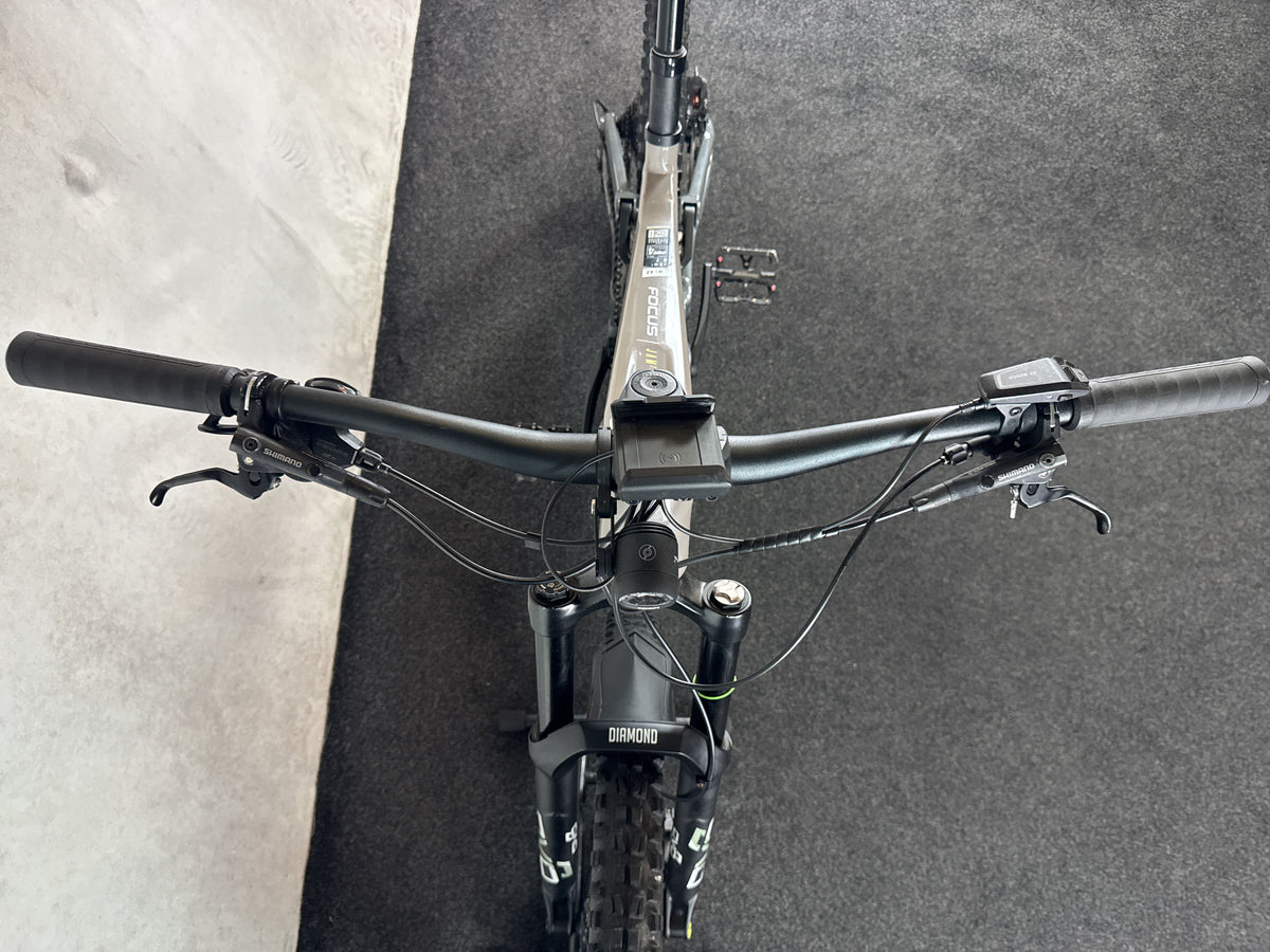 Bifoco — cockpit_von_vorne
