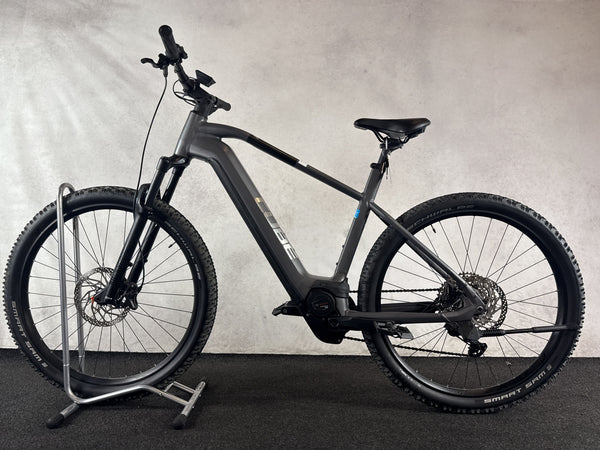 CUBE Reaction Hybrid Race 750
