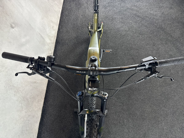 Bulls Sonic Evo 1 750