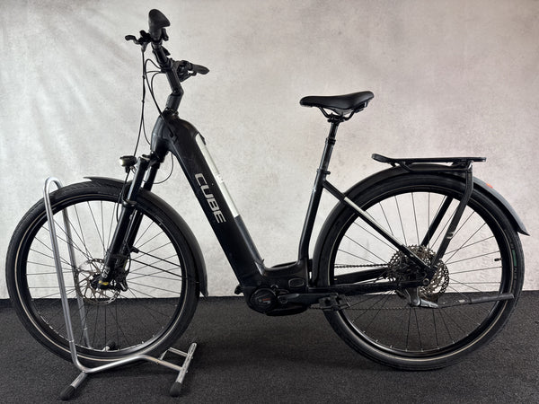 CUBE Kathmandu Hybrid EXC 750