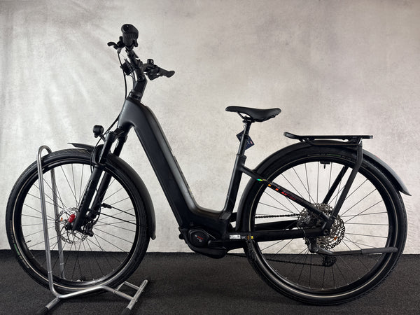 CUBE Kathmandu Hybrid EXC 800