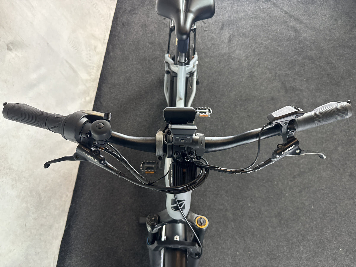 Bifoco — cockpit_von_vorne