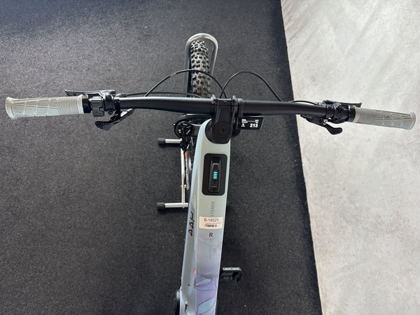 CUBE Stereo Hybrid One44 HPC Race 800