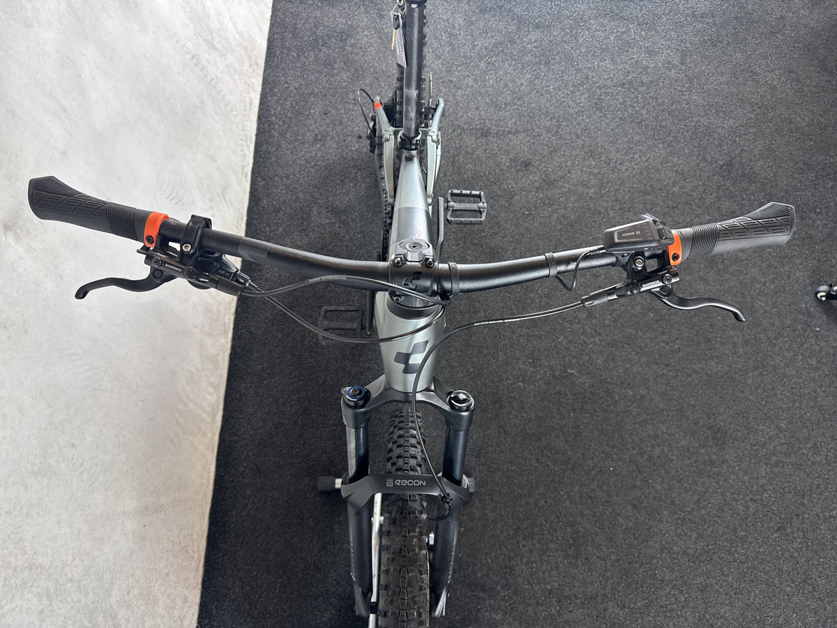Bifoco — cockpit_von_vorne